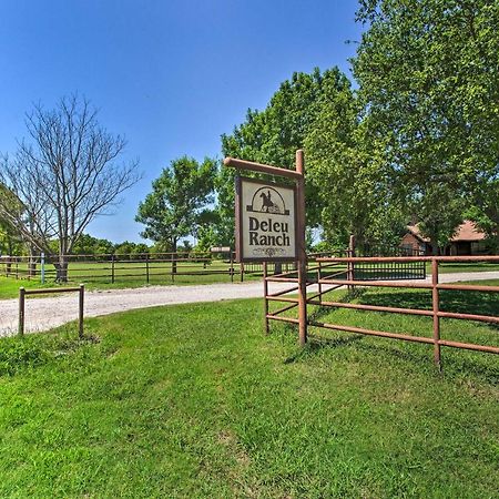 Texas Cabin On 130 Acres Walk To Lake Ray Roberts Collinsville 외부 사진