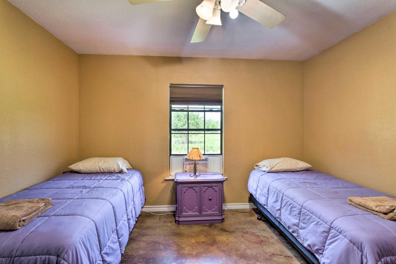 Texas Cabin On 130 Acres Walk To Lake Ray Roberts Collinsville 외부 사진